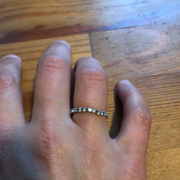 Jewelry - Picture 3 of 4